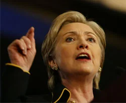 Hillary Clinton, havlu attı
