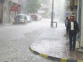 İstanbul'da sağanak yağış bekleniyor