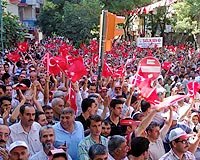 Malatya'da onbinler 'Darbeye hayır' dedi