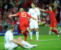 Milliler, Euro 2008'e kötü başladı / Video