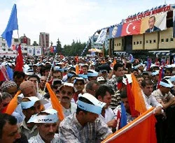 NYT: Türk siyaseti felç oldu