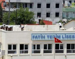 'Okulda namaz' haberine tepki yağıyor