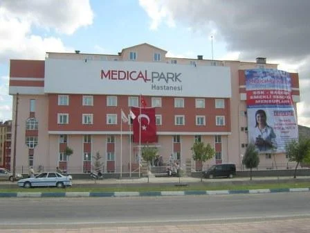Akşam yazarı neden çark etti?