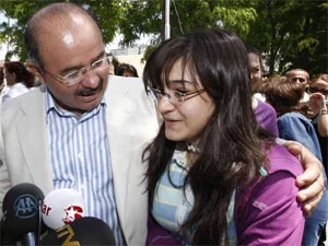 Bakan Çelik?in kızı OKS?de 364 puan aldı