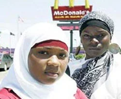 Başörtüsü düşmanı McDonald?s