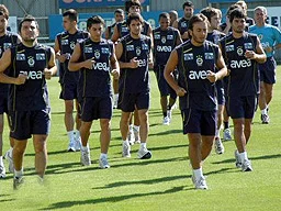 Fenerbahçe'de milliler kampa katıldı