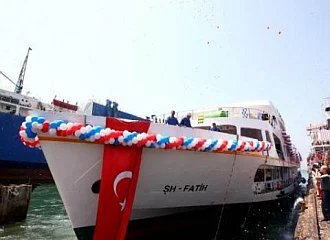 İstanbul'lunun yeni vapuru suya indi