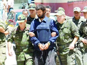 Kızı vermeyen aileyi katletti