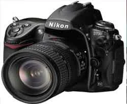 Nikon D700 duyuruldu