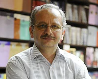 'Şerif Mardin, artistlik yapıyor, saçmalıyor'