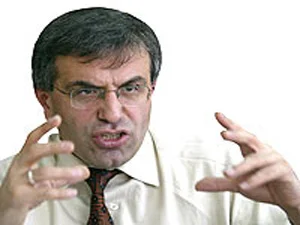 Aldığı hediyeleri kayıt altına aldıran tek bürokrat