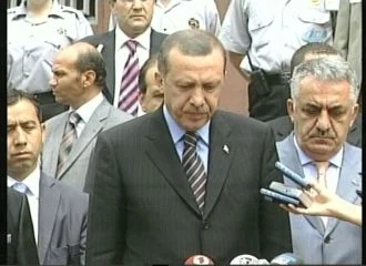 Başbakan: Herkes silah satabilir