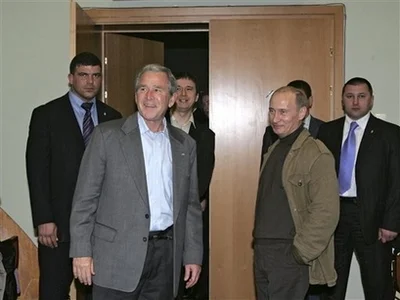 Bush ve Putin, Osetya'yı görüştü