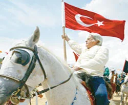 Cüneyt Arkın: Masumiyeti yitirdik