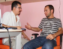 Gençler abilerinden önce AB'ye girdi