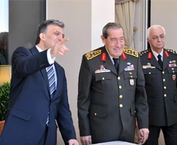 İhraçsız ilk 'YAŞ'