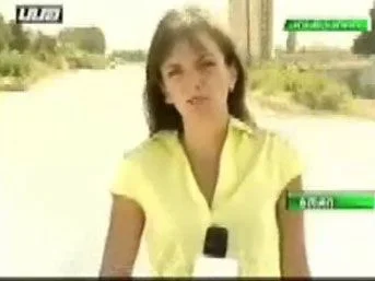 Spiker canlı yayında böyle vuruldu / VİDEO