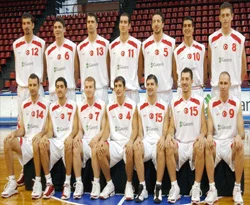 12 Adam 6'da 6 yaptı