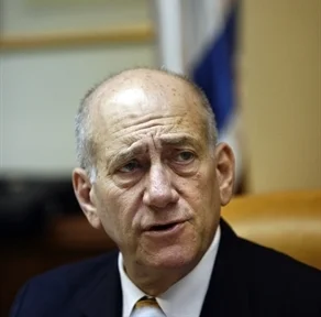 Ehud Olmert, istifa etti