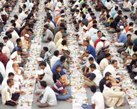 Mekke'de 12 km'lik iftar sofrası kuruluyor
