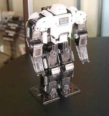 Namaz kılan robot geliştirildi