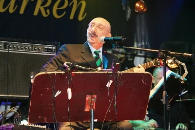 Özdemir Erdoğan, Feshane'de konser verdi