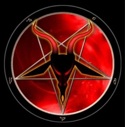 Satanistler 4 genç kızı kesip yediler