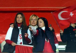 Terim'in kızı trafik kazası yaptı