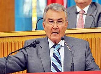 Baykal'dan torunlarına cami dersi