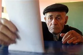 Bosna'da yerel seçimlere katılım düşük oldu