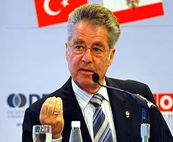 Fischer'den Müslümanlara resepsiyon