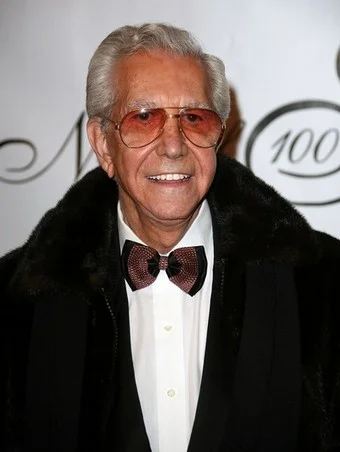 Moda eleştirmeni Mr. Blackwell öldü