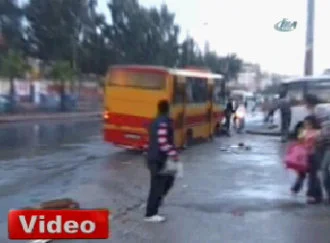 Saniye saniye kaza anı / VİDEO