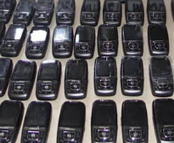 639 adet kaçak cep telefonu yakalandı