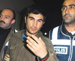 7 kıza tacizden gözaltına alındı