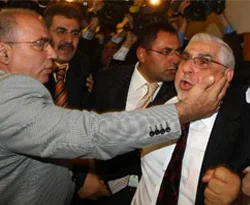 AKP'li vekilden kavga özürü