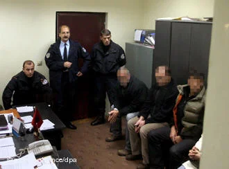 Almanya'nın başı Kosova'da dertte