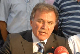 Bakan Şahin'den anti-demokratik tutum