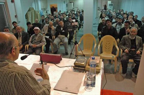 Bakanlık ve Diyanet ibadet hakkını engelliyor
