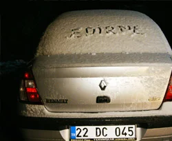 Batı'da lodos Doğu'da kar etkili