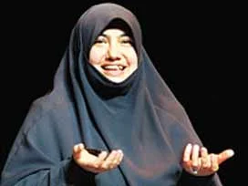 Bu da çarşaflı stand-up'çı