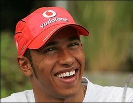 F1 tarihinin en genç şampiyonu oldu