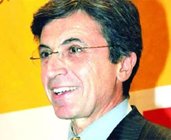 Fırtına varken kıyıda beklenmez