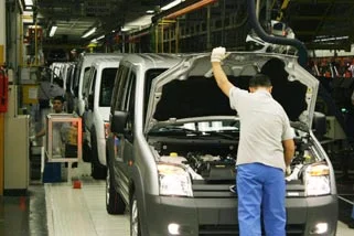 Ford Otosan'da üretime ara verildi
