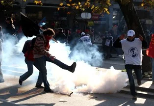 İşçiye polis'ten sert müdahale