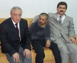 Kafeste yaşayan Yunus'a özel oda