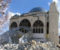 Lodos minareyi devirdi / Video