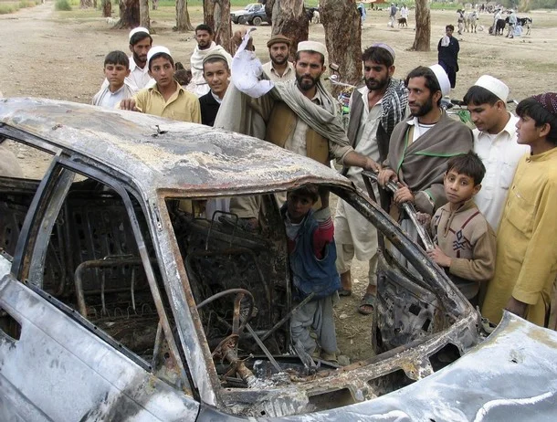 Pakistan'da ABD katliamı: 12 ölü