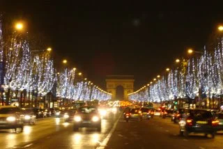 Paris?te Noel ışıklandırmasına Yeşiller?den tepki