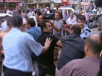 SES: Linç kültürü körükleniyor